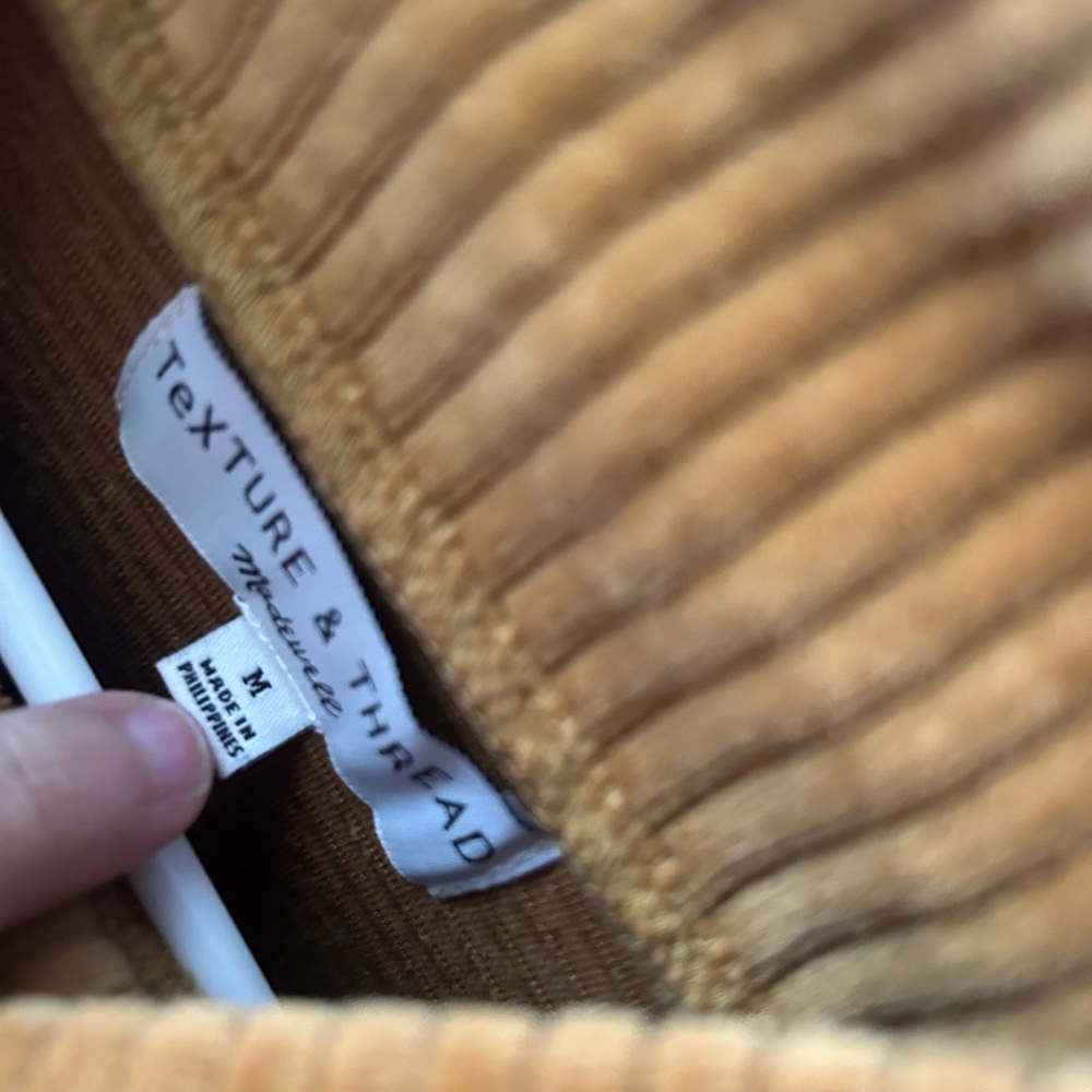 Texture and threads Madewell mustard corduroy sweater medium - Picture 5 of 6